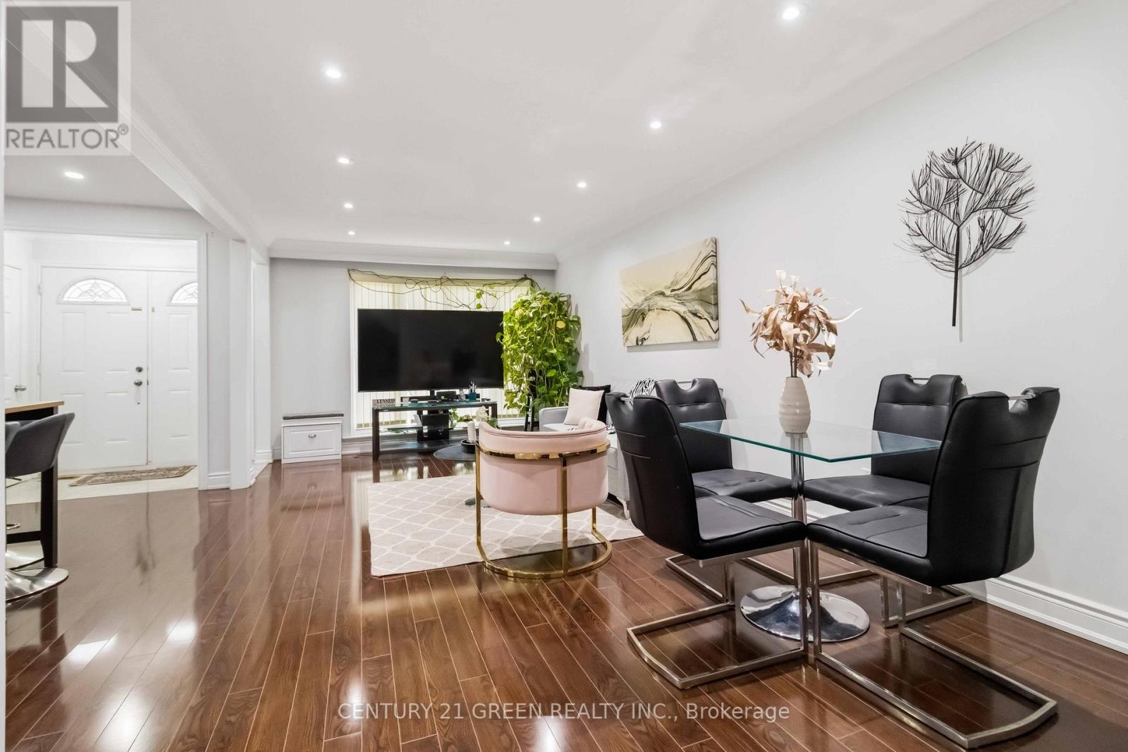 74 DAVENPORT CRESCENT - 9