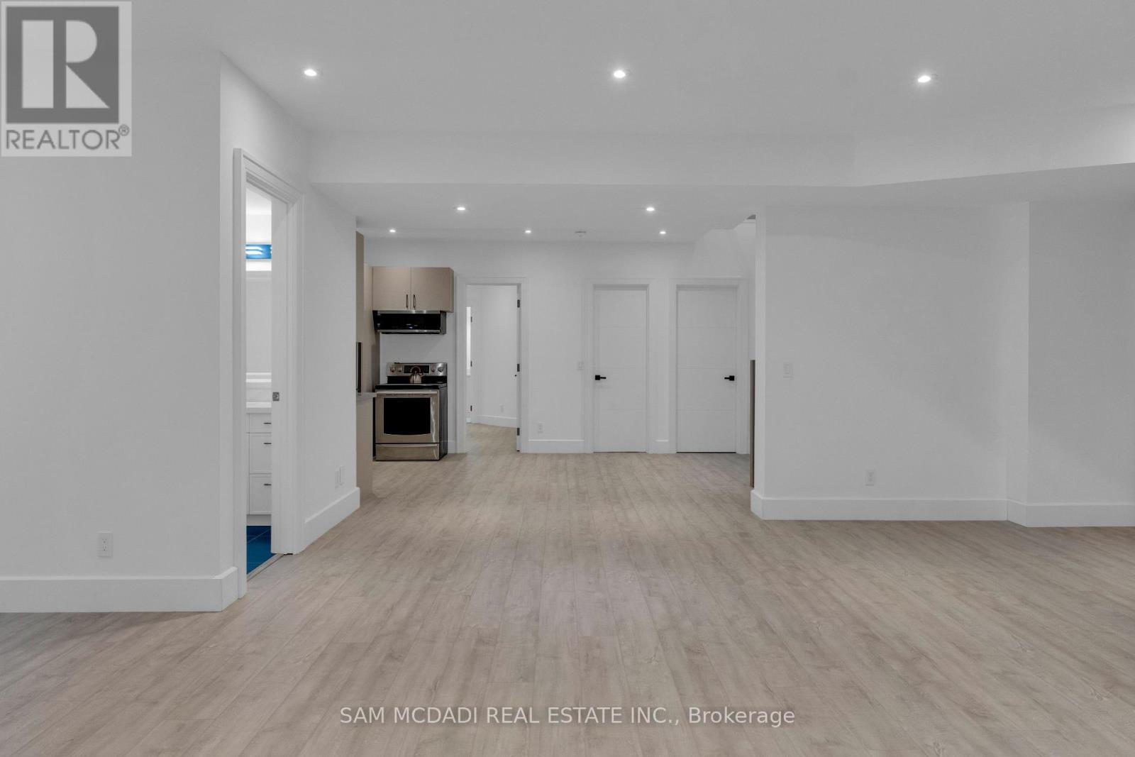 1050 EDGELEIGH AVENUE - 34