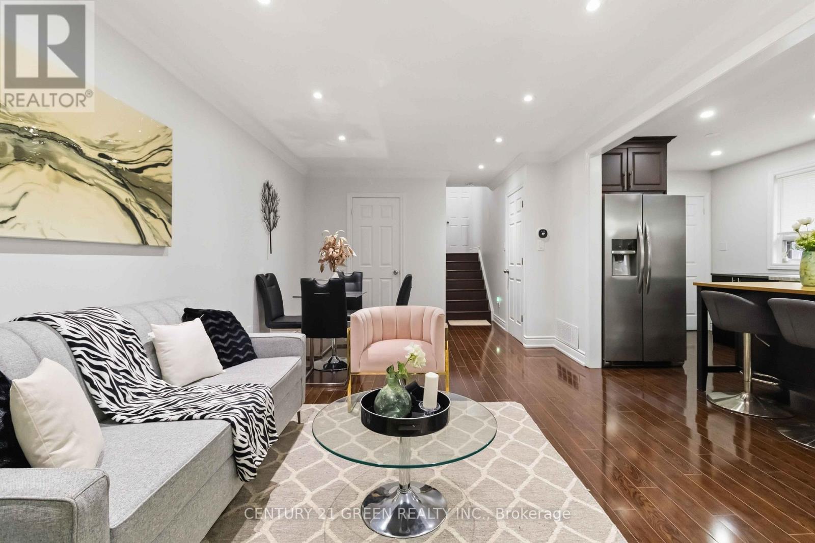 74 DAVENPORT CRESCENT - 6