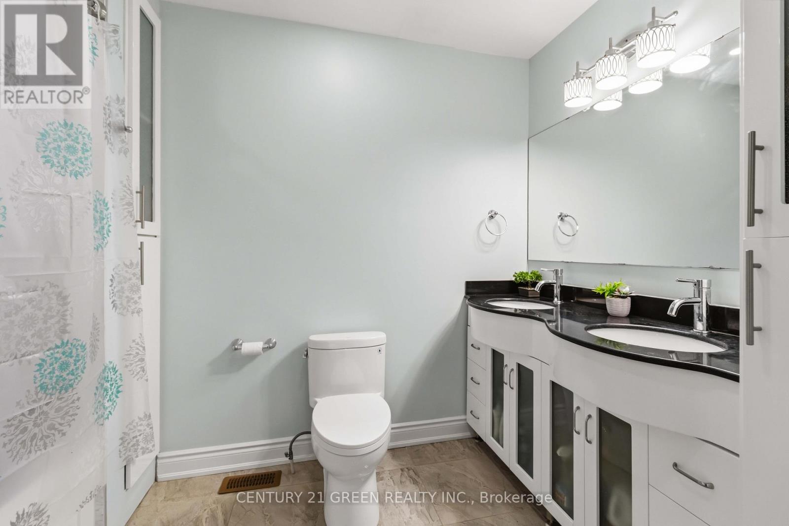 74 DAVENPORT CRESCENT - 27