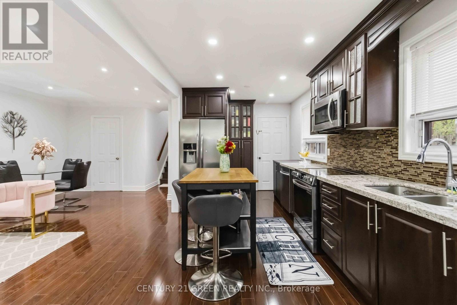 74 DAVENPORT CRESCENT - 14