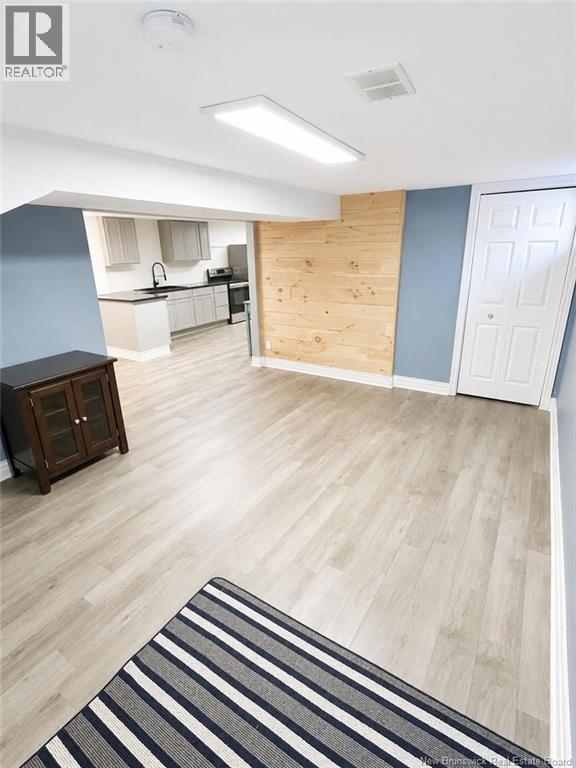 18 Frost Street - 23