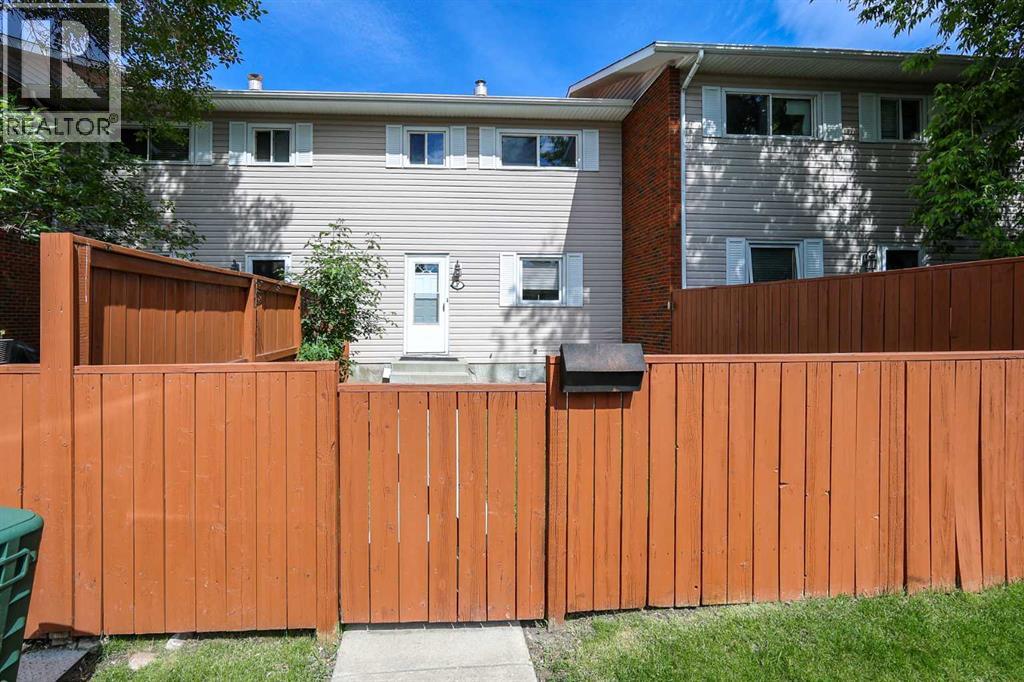 7, 15 Stanton Street, Red Deer, Alberta, T4N0B9