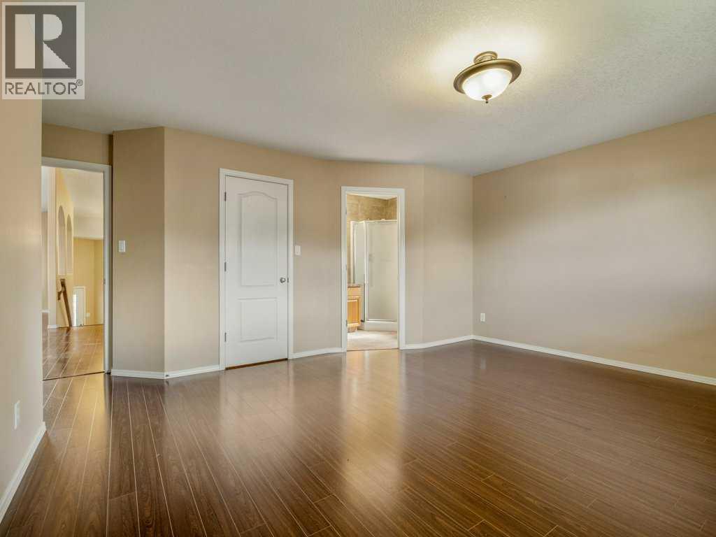 727 Aberdeen Crescent W — photo 21