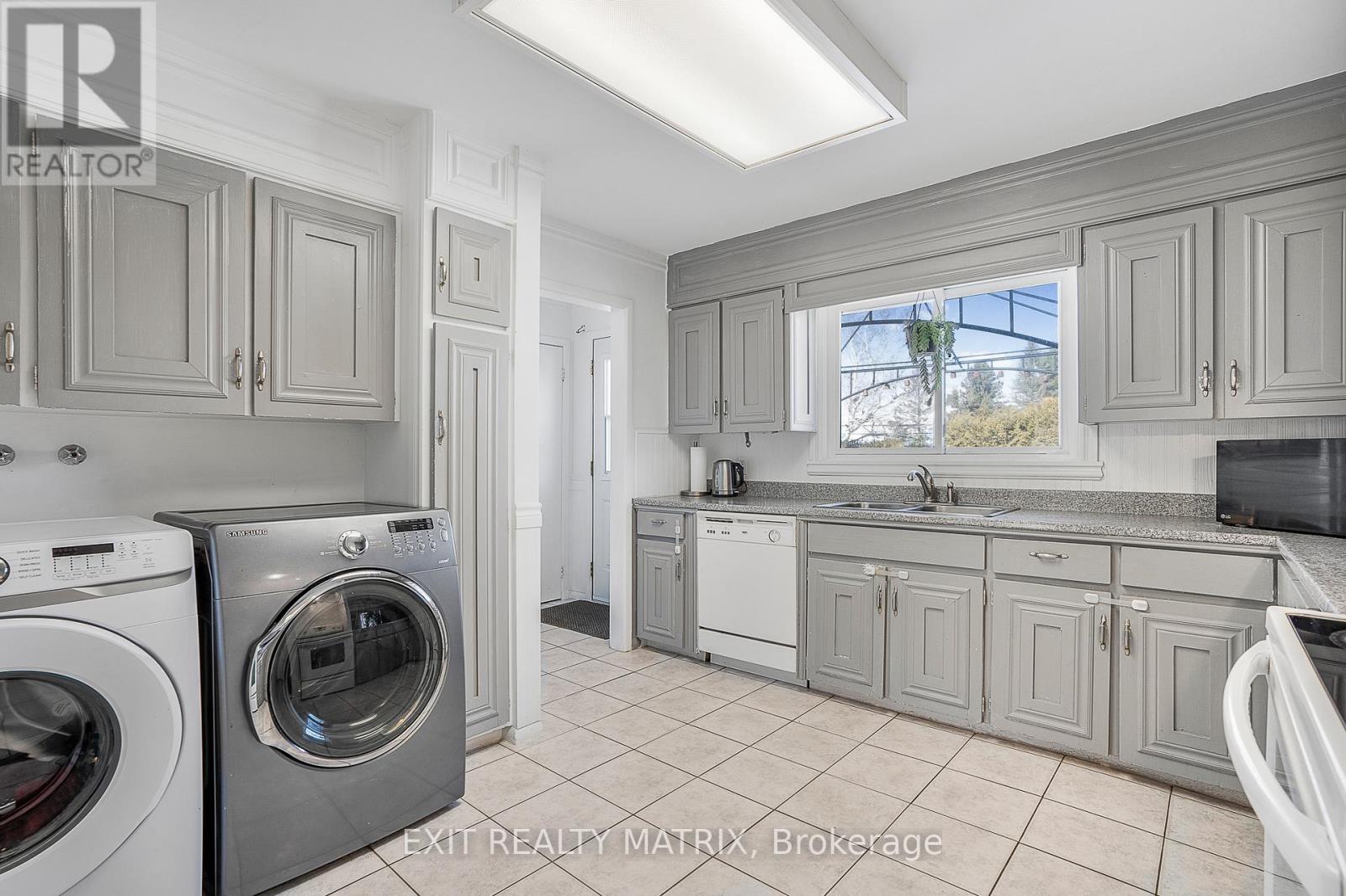 21 FROST AVENUE - 14