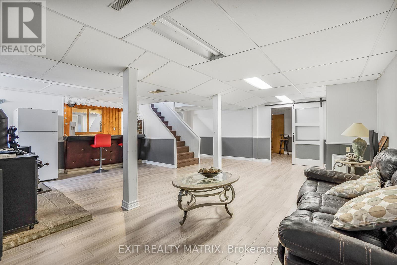 21 FROST AVENUE - 26