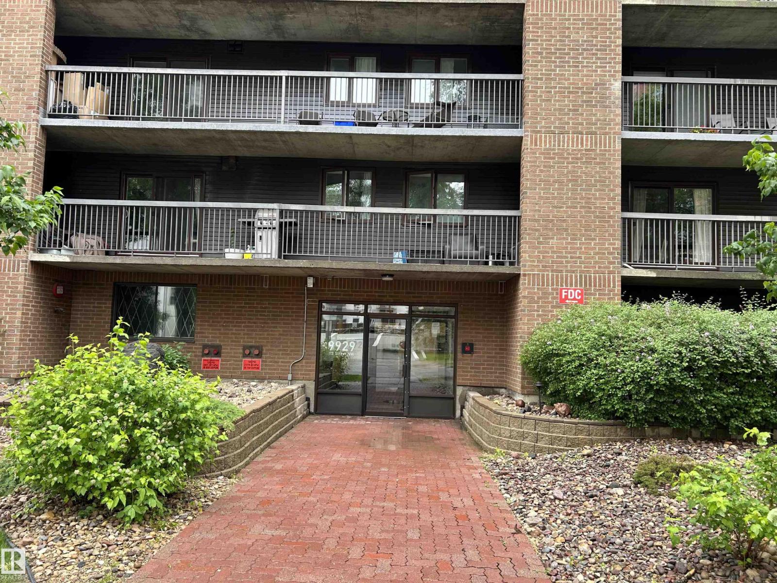 #1002 9929 113 ST NW - photo 2