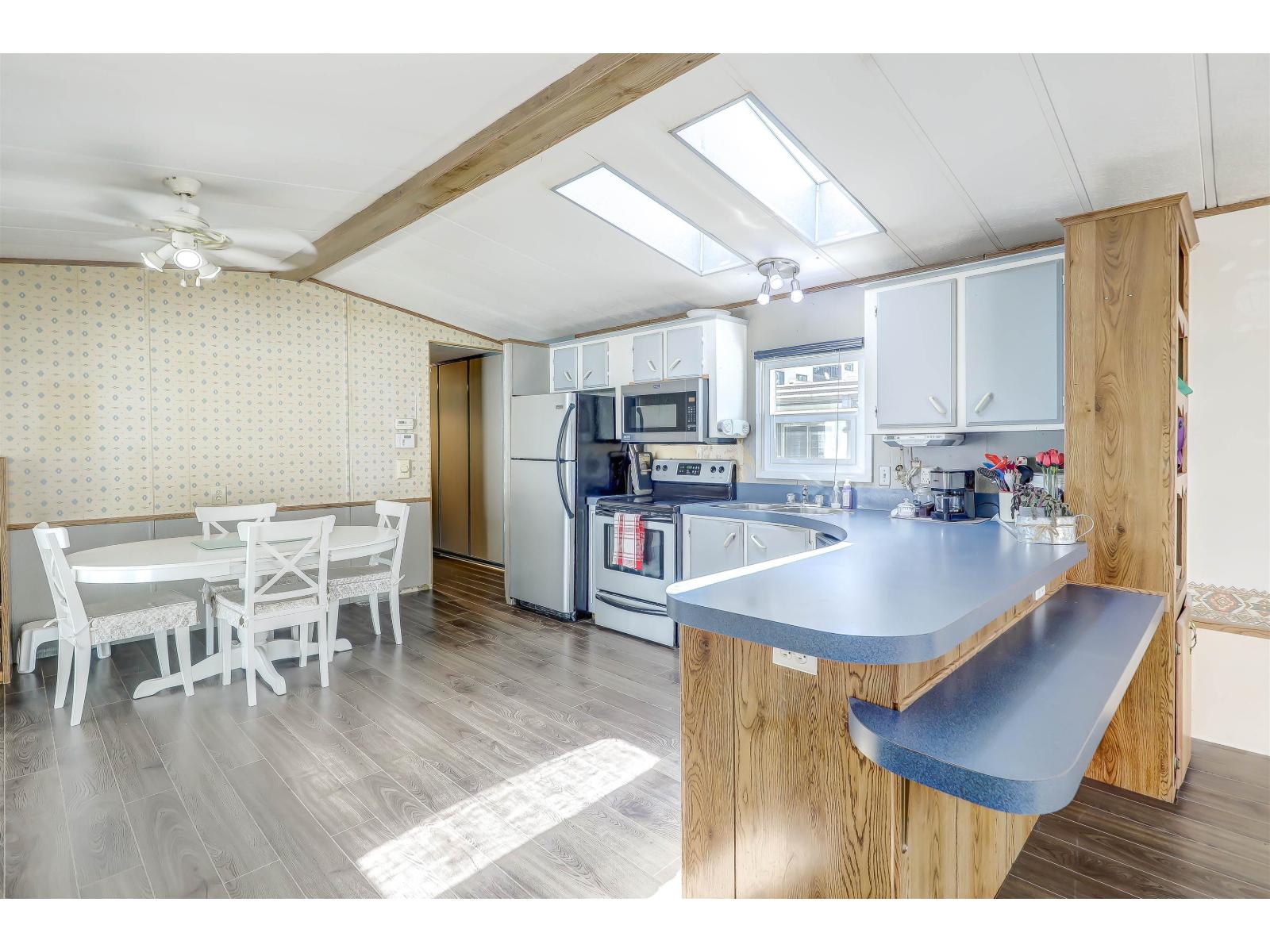 2 Bed, 1 Bath House for Sale in Surrey – 22 8670 156 STREET, Surrey – MLS# R3138590 - Image 8