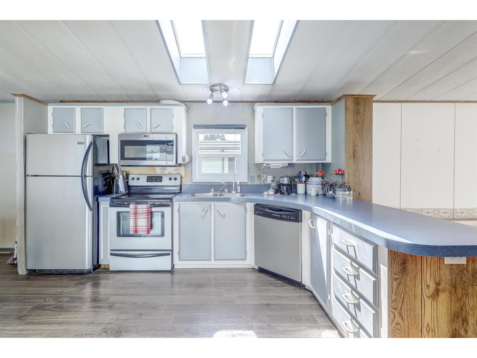 2 Bed, 1 Bath House for Sale in Surrey – 22 8670 156 STREET, Surrey – MLS# R3138590 - Image 9