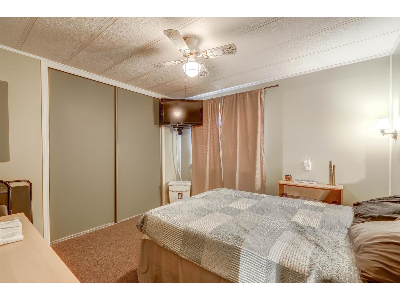 2 Bed, 1 Bath House for Sale in Surrey – 22 8670 156 STREET, Surrey – MLS# R3138590 - Image 16