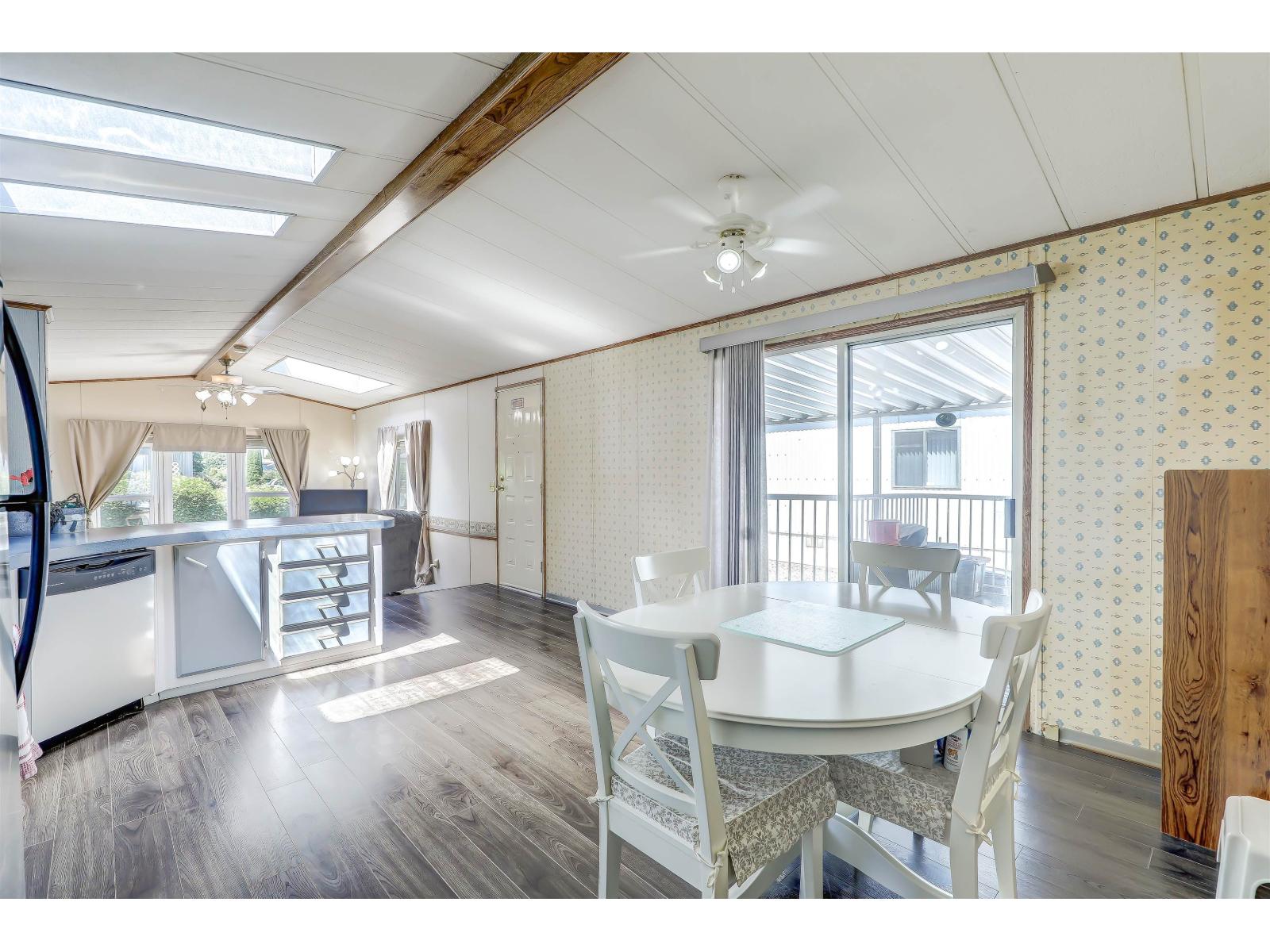 2 Bed, 1 Bath House for Sale in Surrey – 22 8670 156 STREET, Surrey – MLS# R3138590 - Image 12