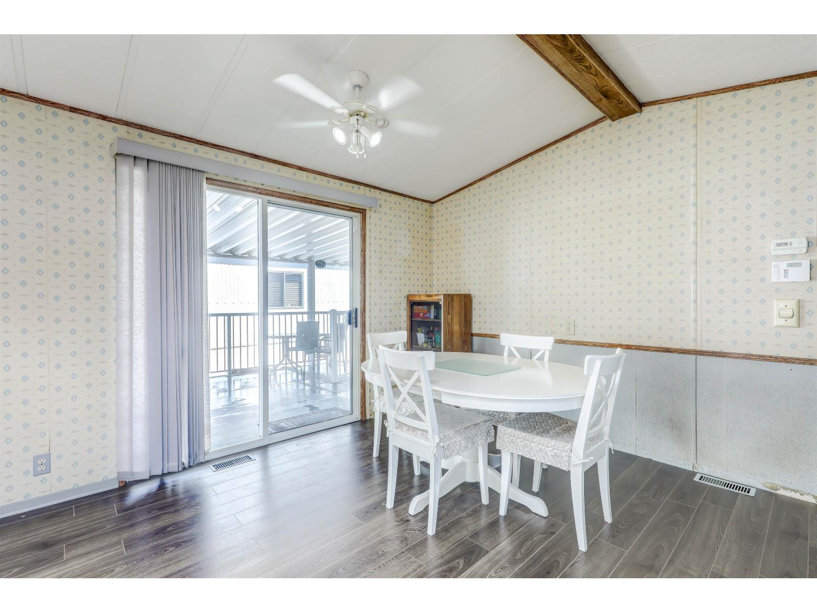 2 Bed, 1 Bath House for Sale in Surrey – 22 8670 156 STREET, Surrey – MLS# R3138590 - Image 11