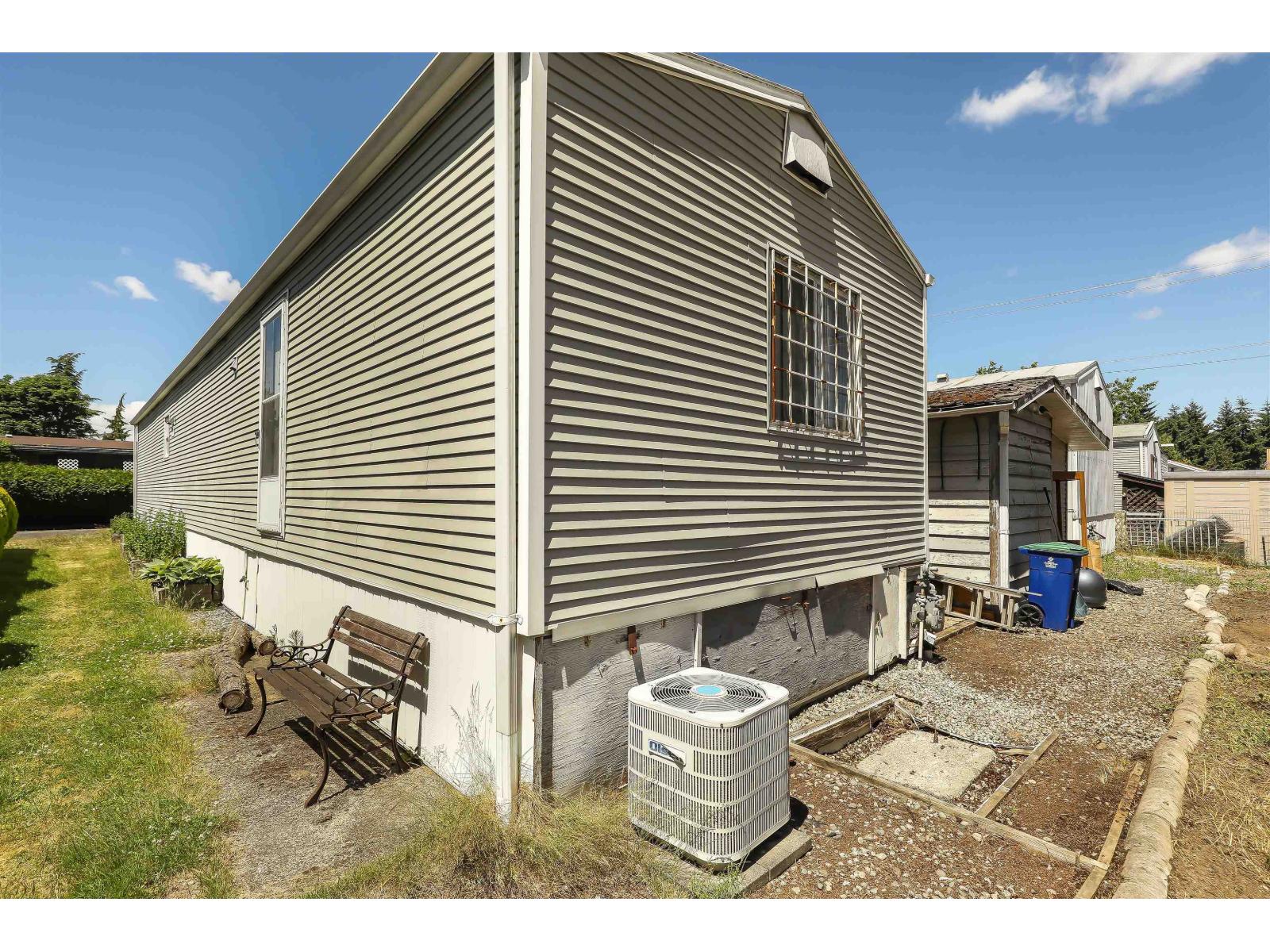 2 Bed, 1 Bath House for Sale in Surrey – 22 8670 156 STREET, Surrey – MLS# R3138590 - Image 19