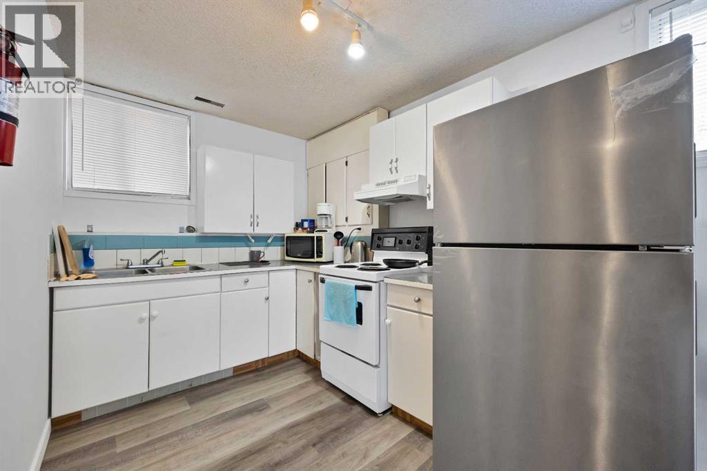 1727 12 Avenue SW - 41