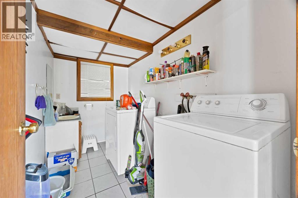 1727 12 Avenue SW - 6
