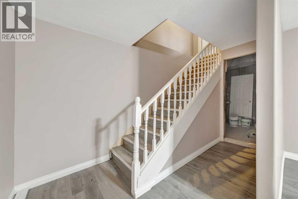 4616 45 Street — photo 25