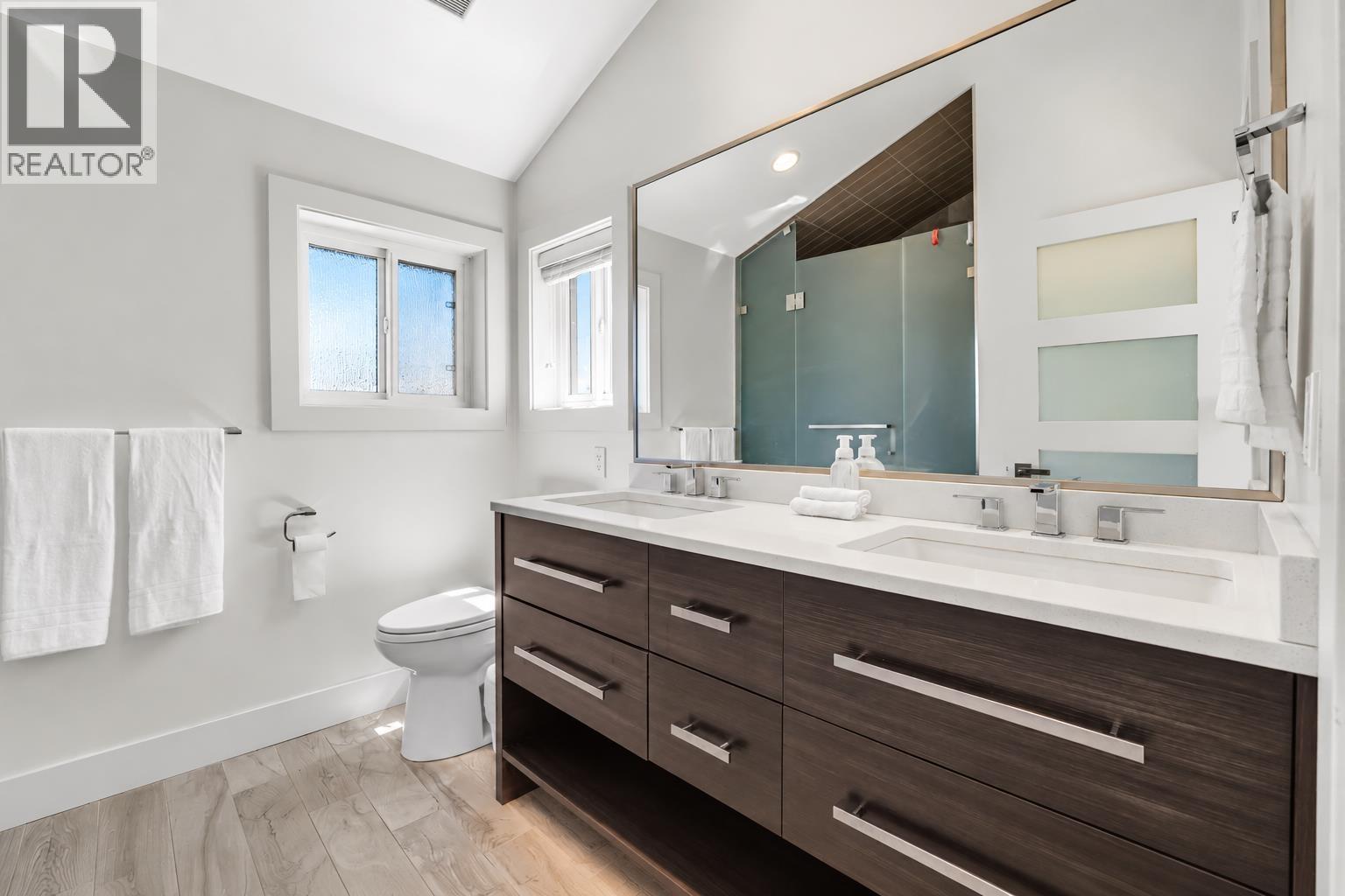 3 Bed, 4 Bath House for Sale in Vancouver – 730 E 11TH AVENUE, Vancouver – MLS# R3138543 - Image 18