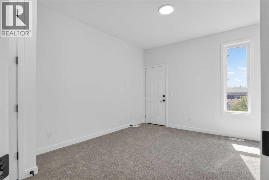 4907 Bowness Road NW - 16