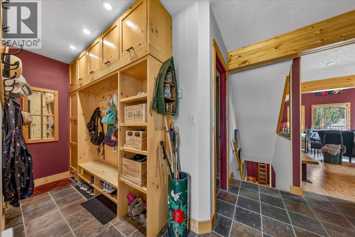 4931 Mountaintop Drive - 14