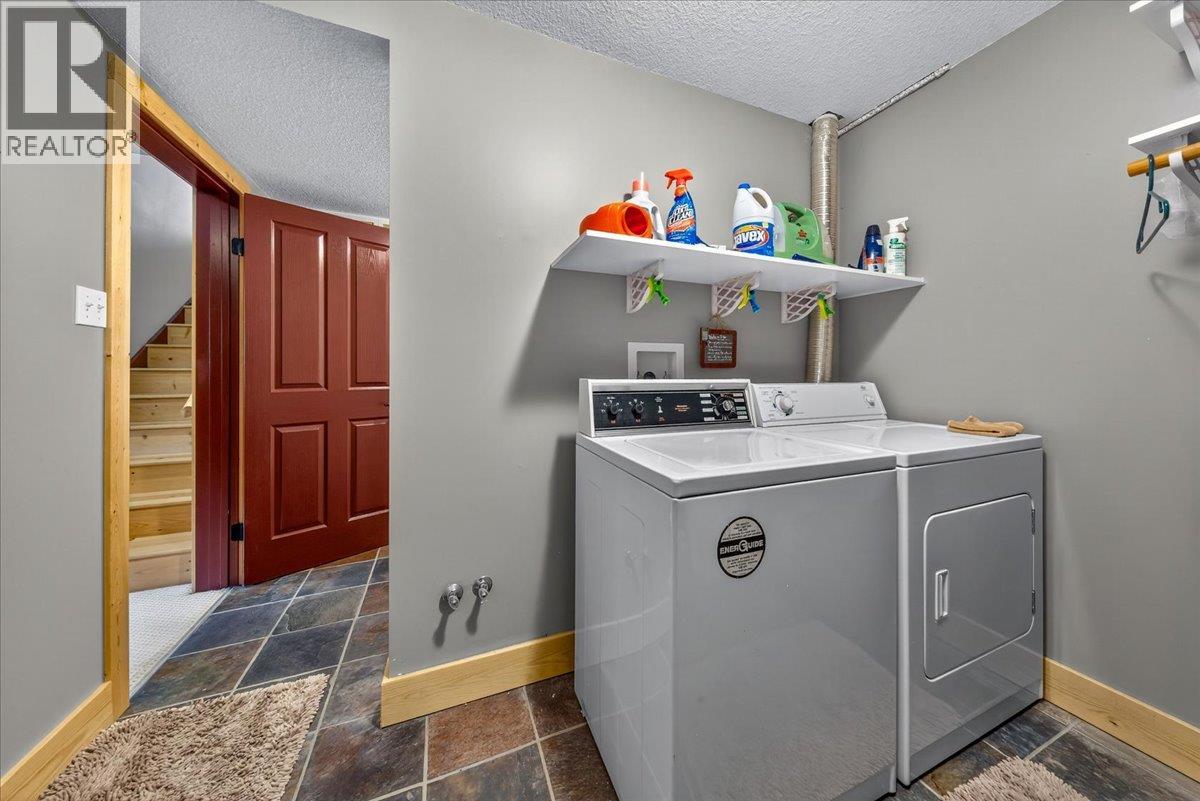 4931 Mountaintop Drive - 29