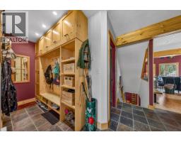 4931 Mountaintop Drive, Fairmont Hot Springs, BC V0B1L1 Photo 14
