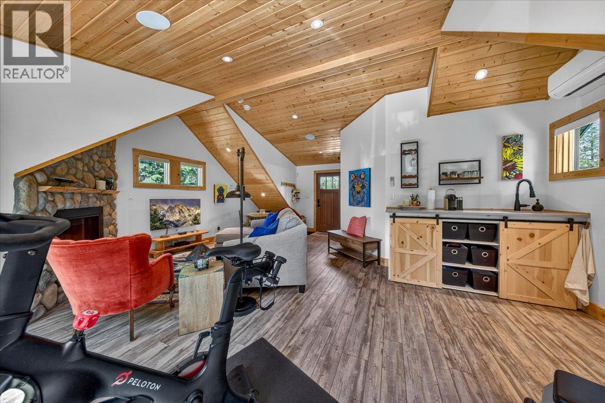 4931 Mountaintop Drive - 38