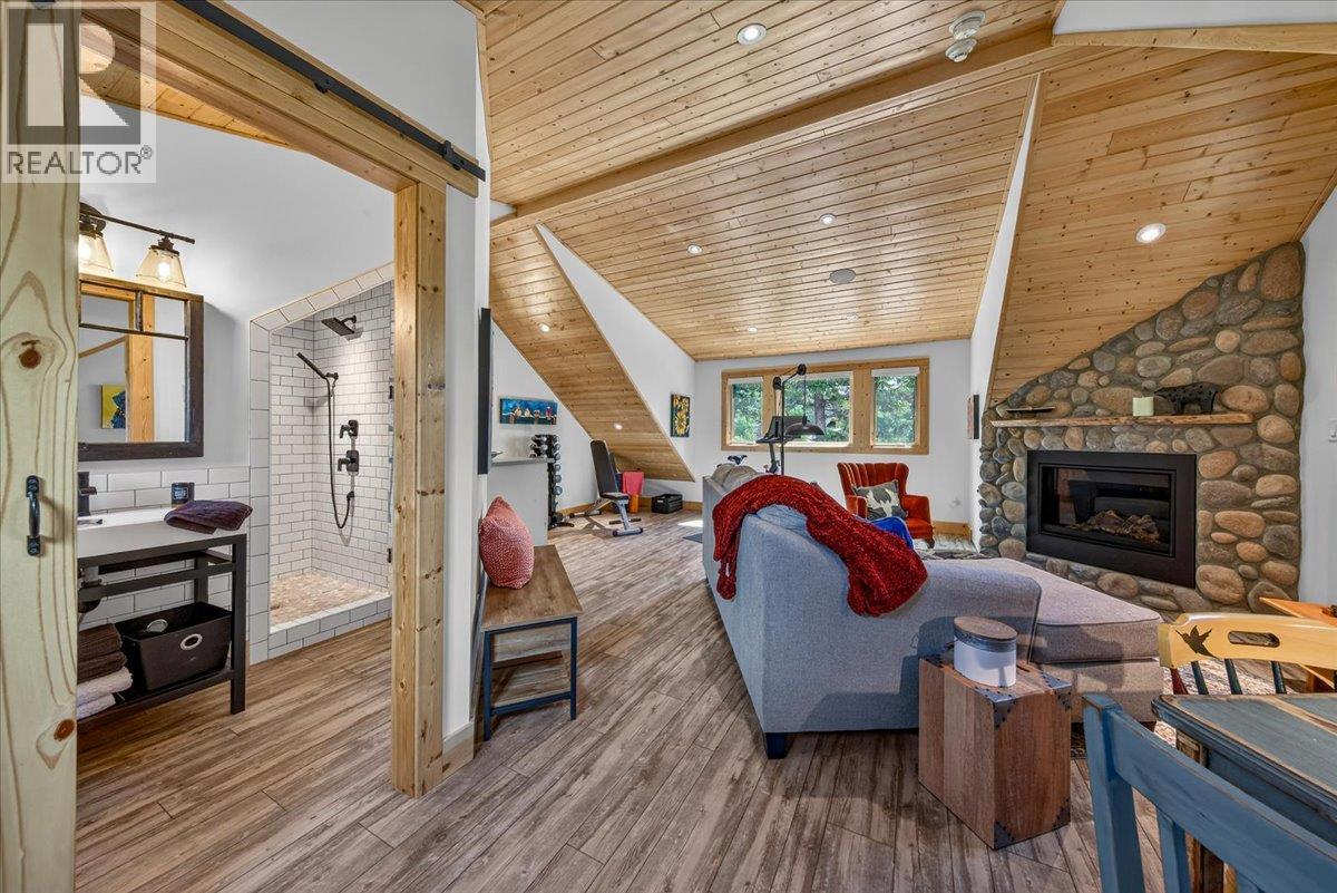 4931 Mountaintop Drive - 37