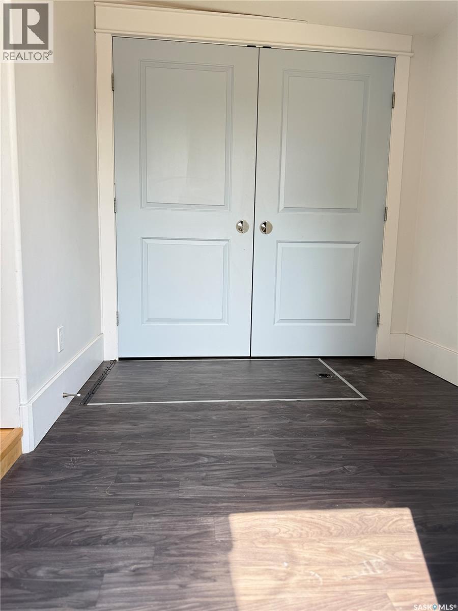 390 Alberta STREET - 2
