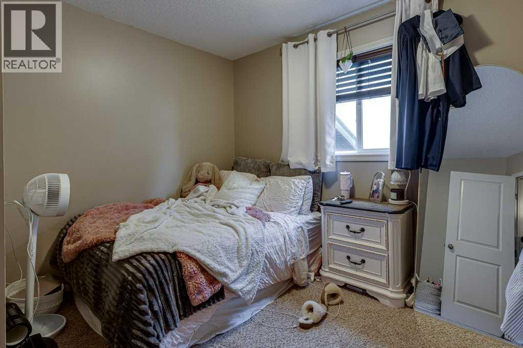 39 Isaacson Crescent — photo 15