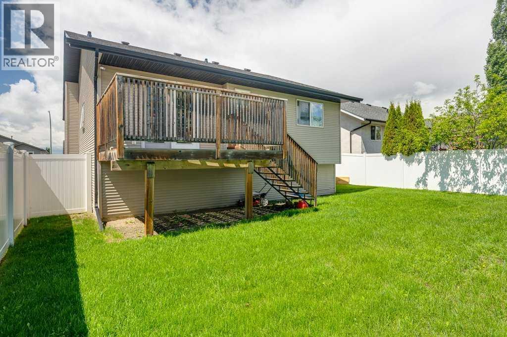 39 Isaacson Crescent — photo 44