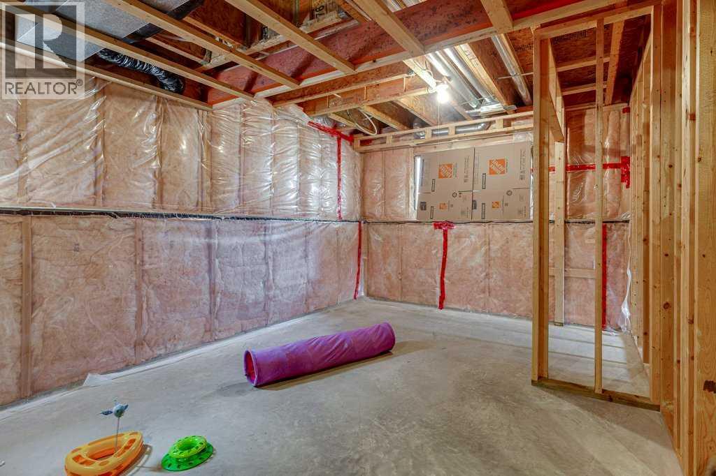 39 Isaacson Crescent — photo 30