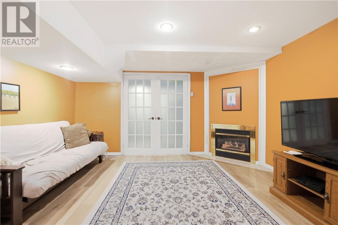 48 Roxborough Drive - 29
