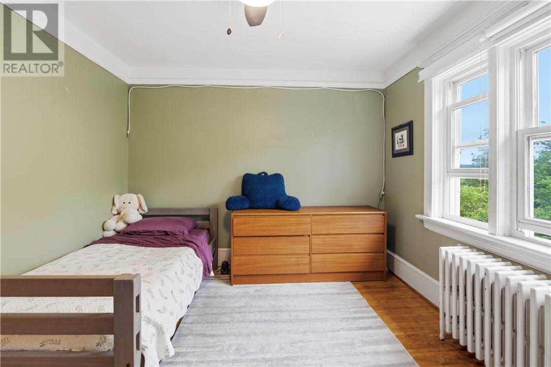 48 Roxborough Drive - 25