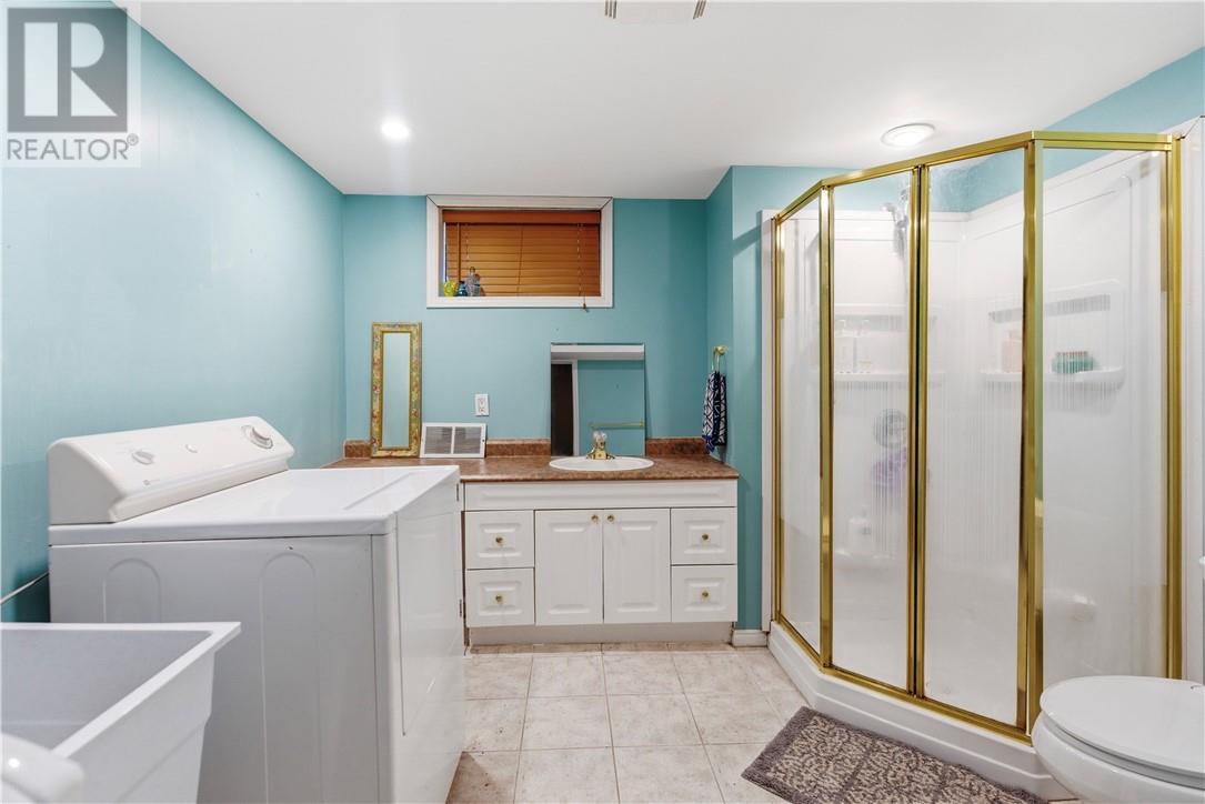 48 Roxborough Drive - 26