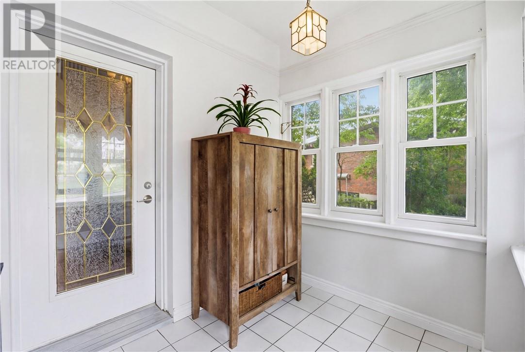 48 Roxborough Drive - 4