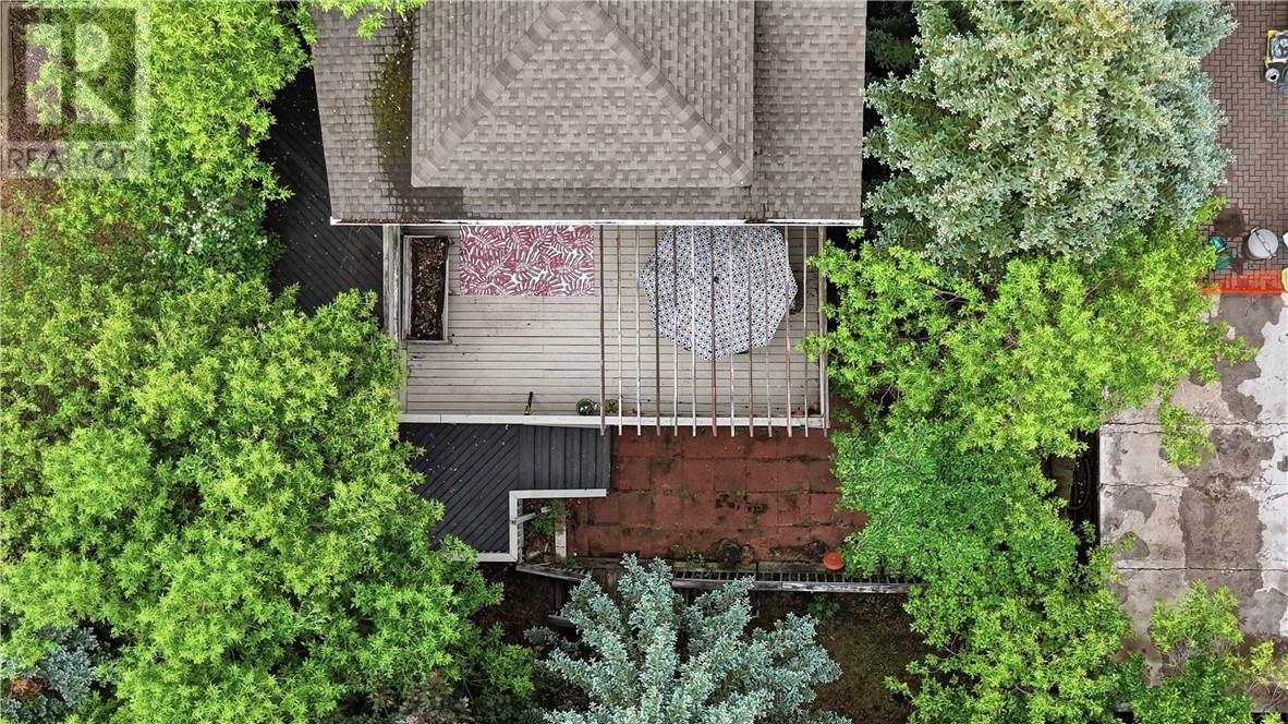 48 Roxborough Drive - 40