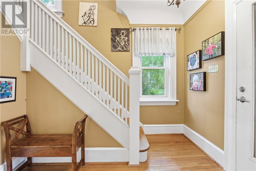 48 Roxborough Drive - 5
