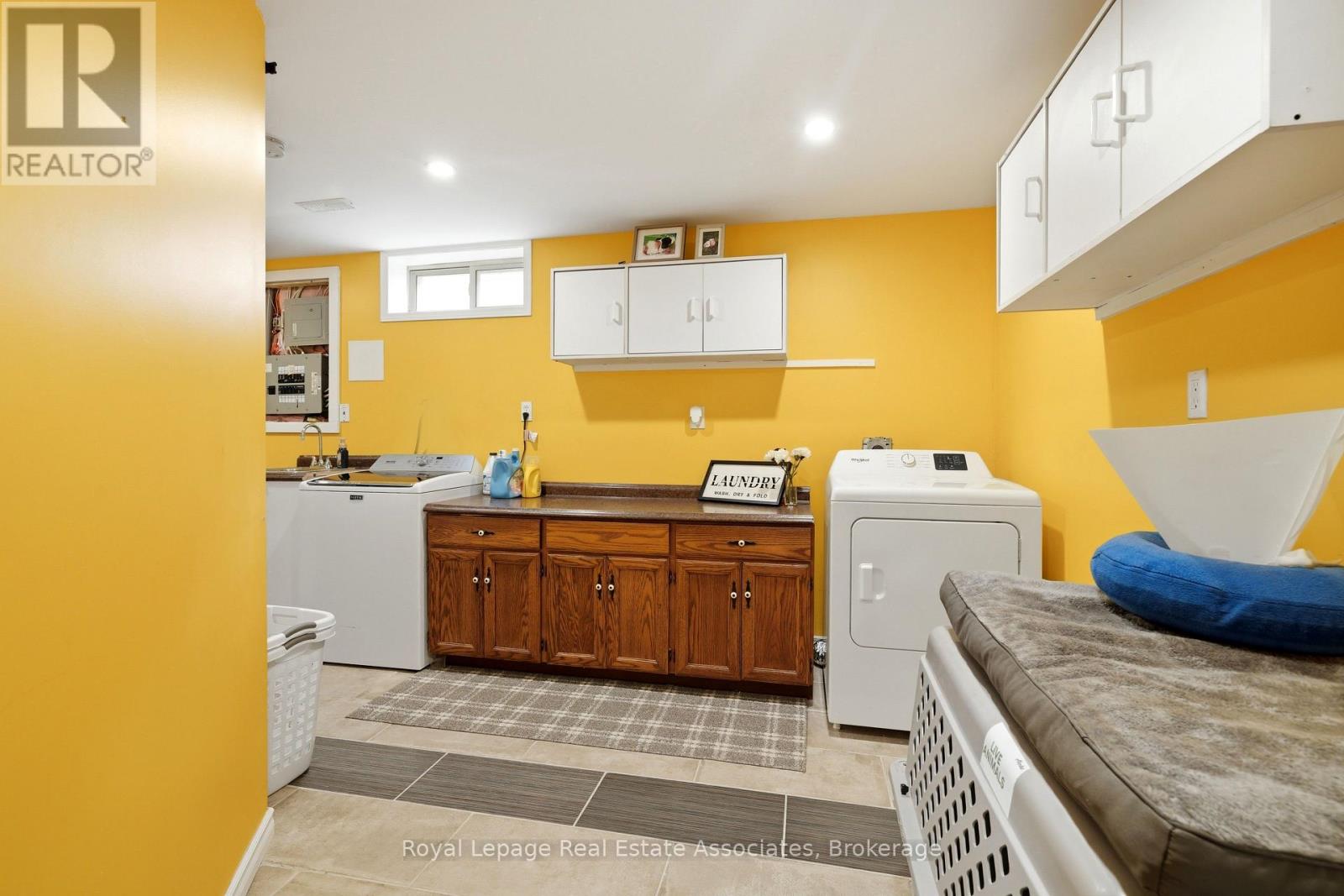 216 FENNEL STREET - 27