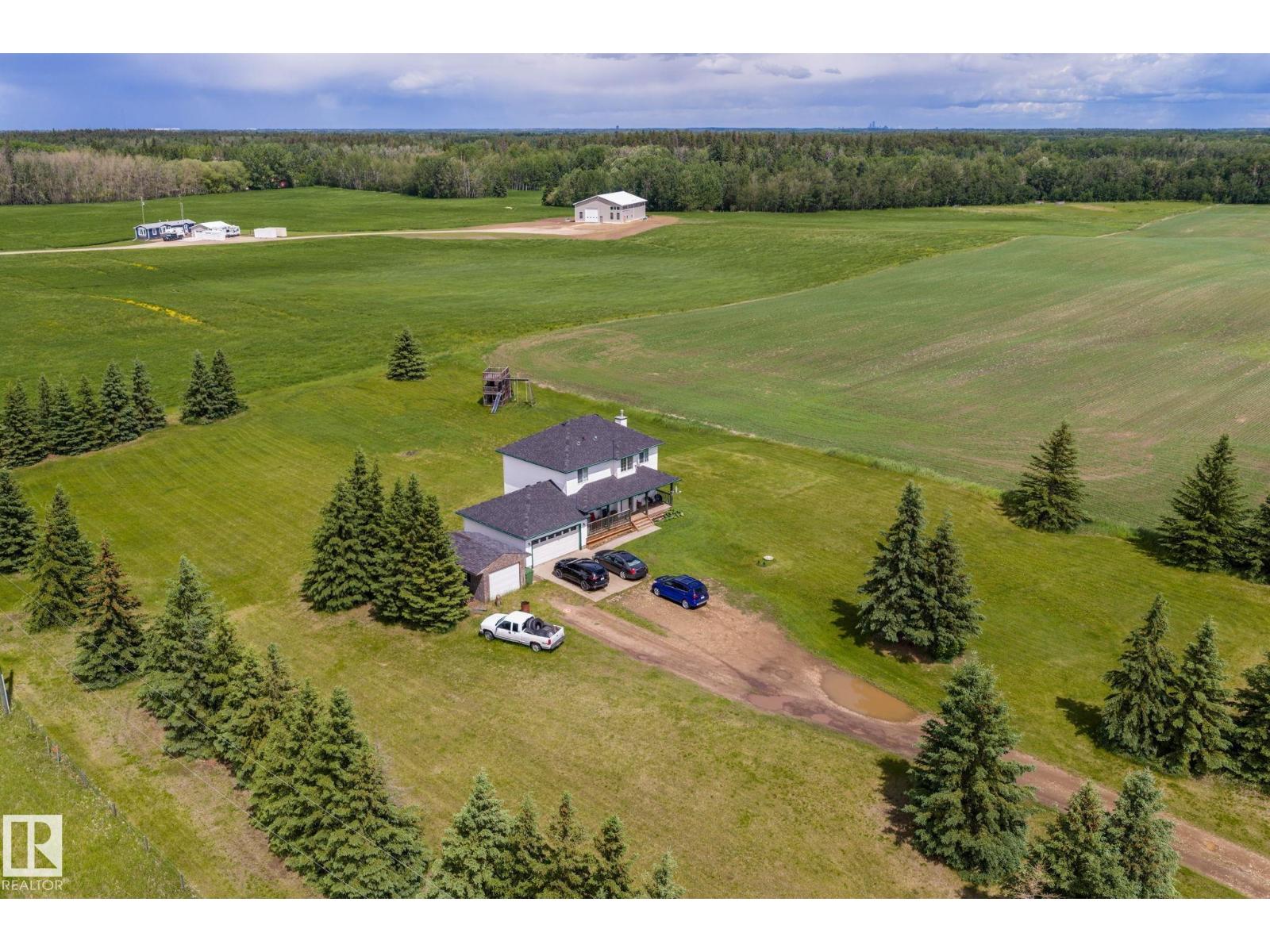 51305 RGE ROAD 271 - 3