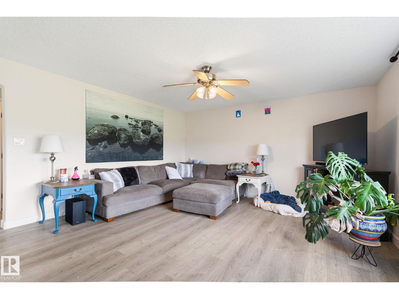 51305 RGE ROAD 271 - 9