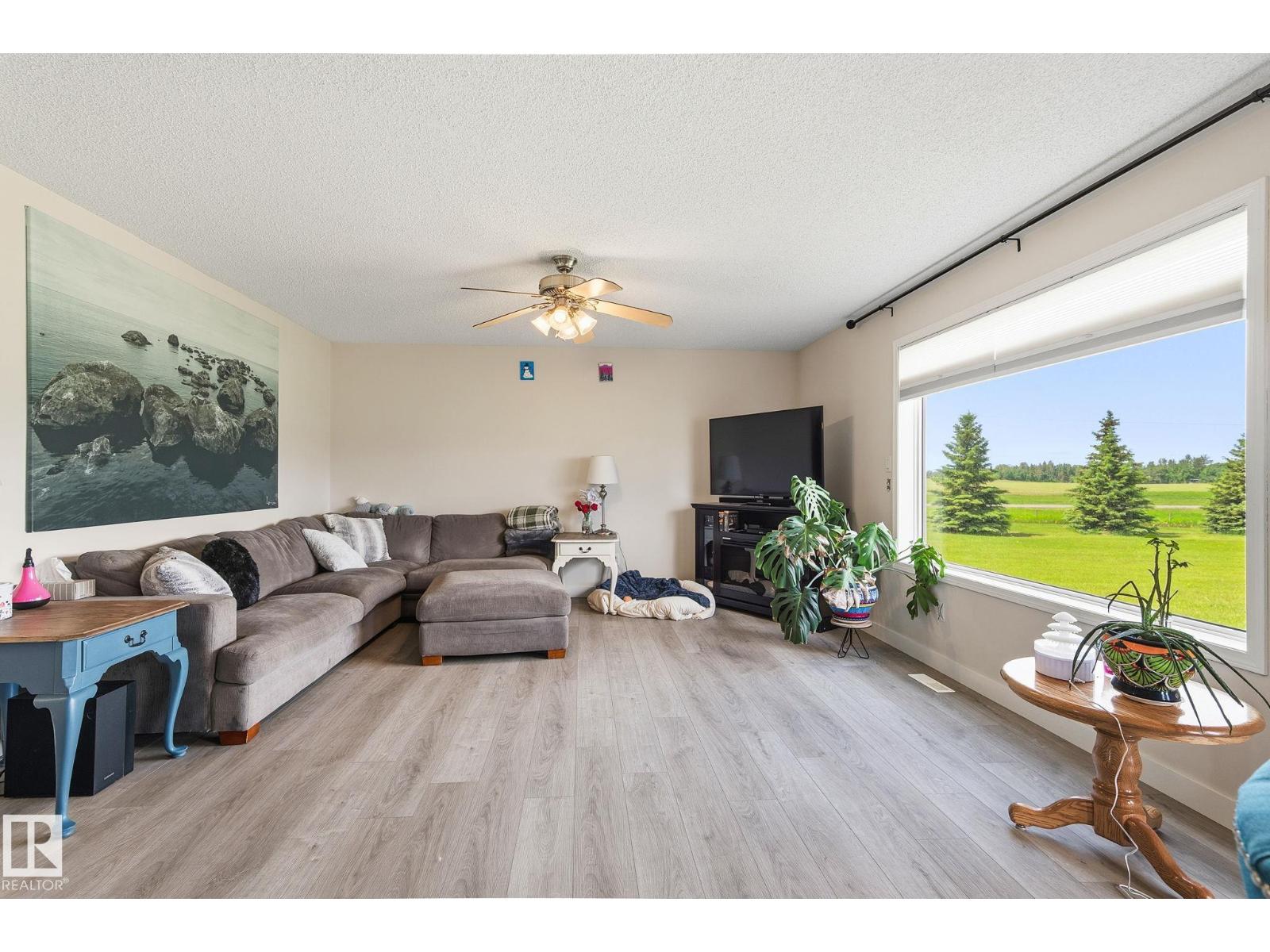 51305 RGE ROAD 271 - 8