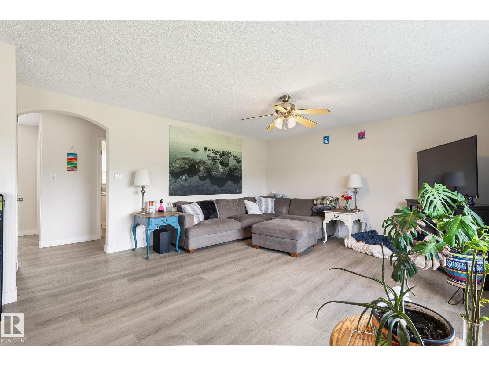 51305 RGE ROAD 271 - 10