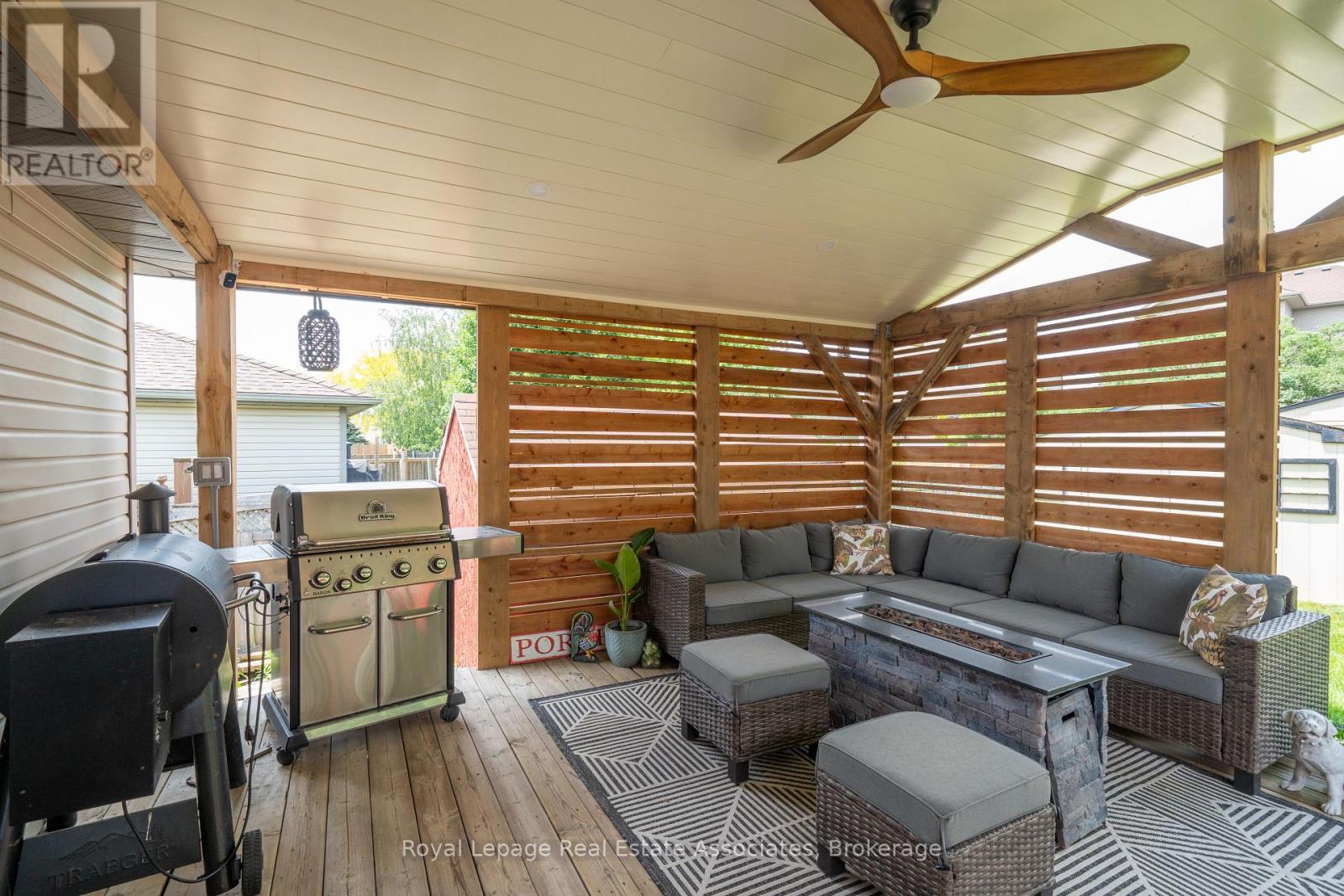 216 FENNEL STREET - 32