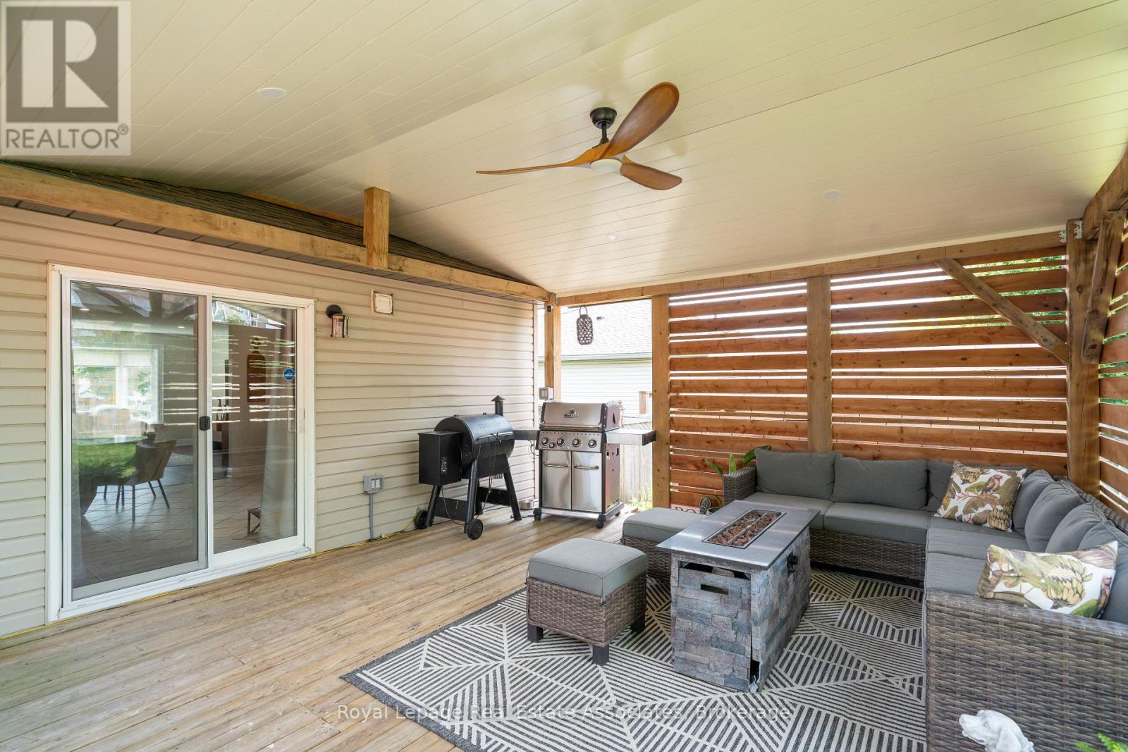 216 FENNEL STREET - 31