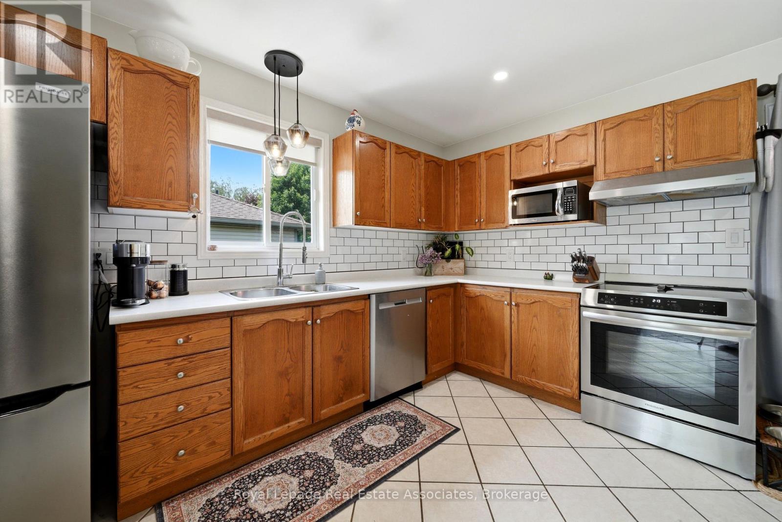 216 FENNEL STREET - 8