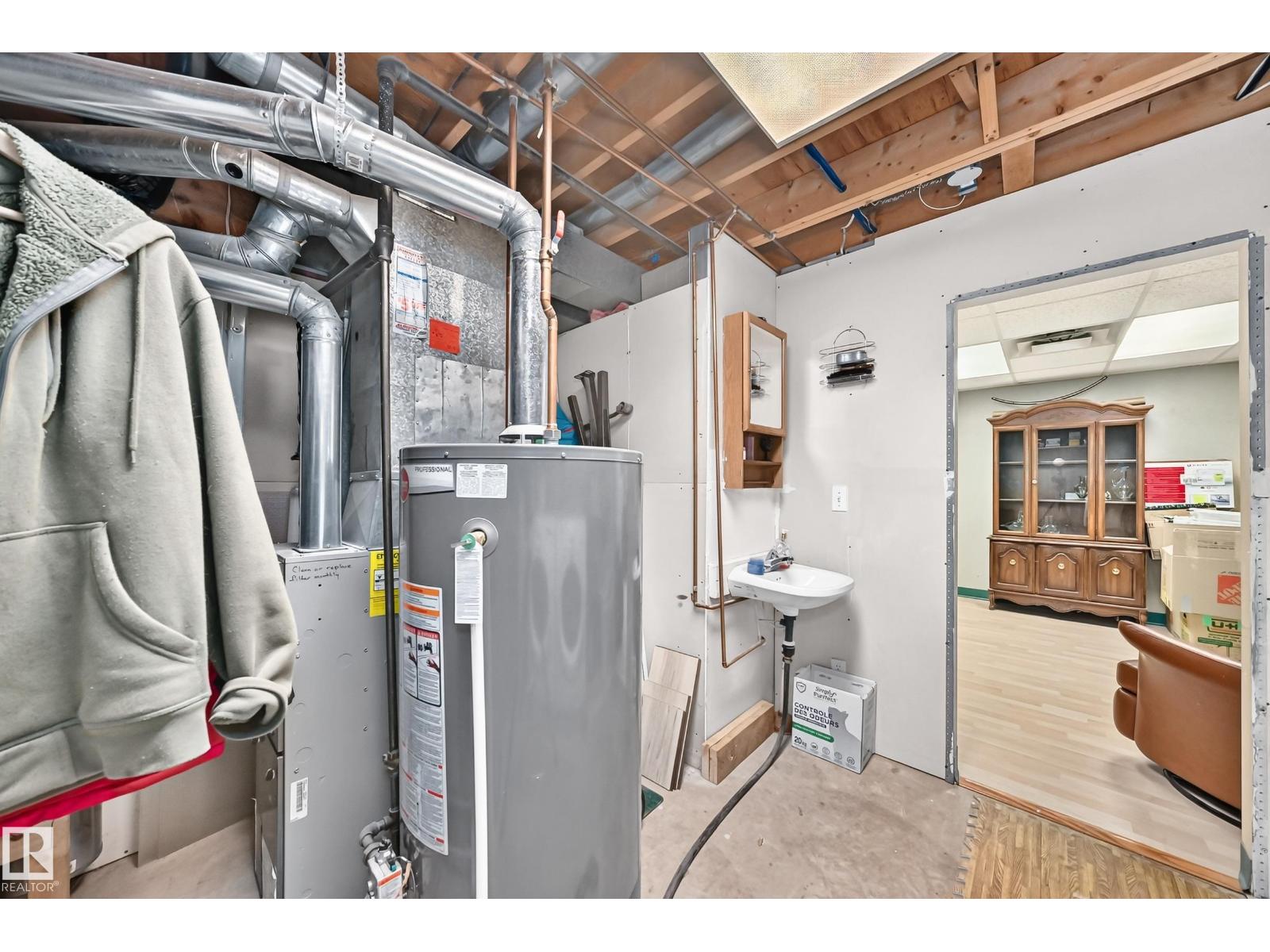 13317 47 ST NW - 40