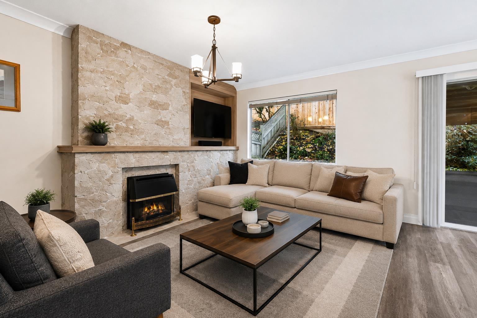 8376 CENTRE STREET, Delta