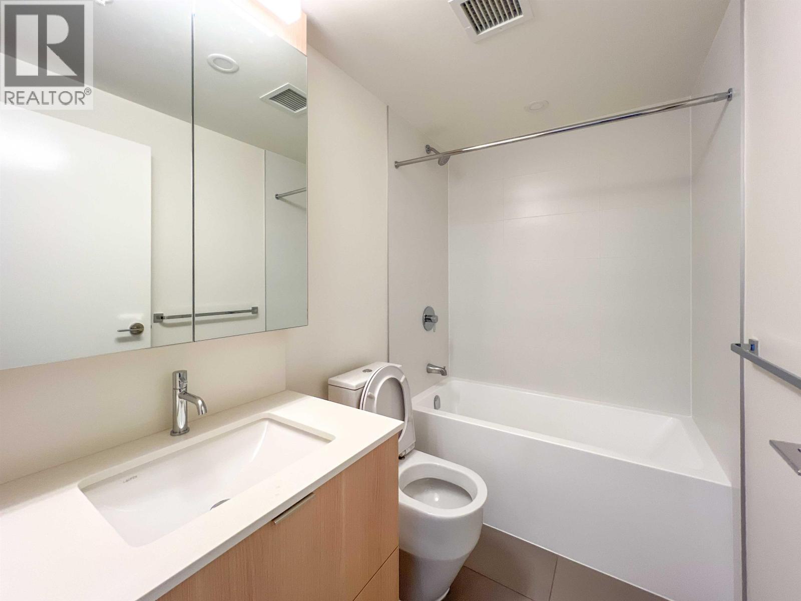 2208 308 ALDERSON AVENUE, Coquitlam
