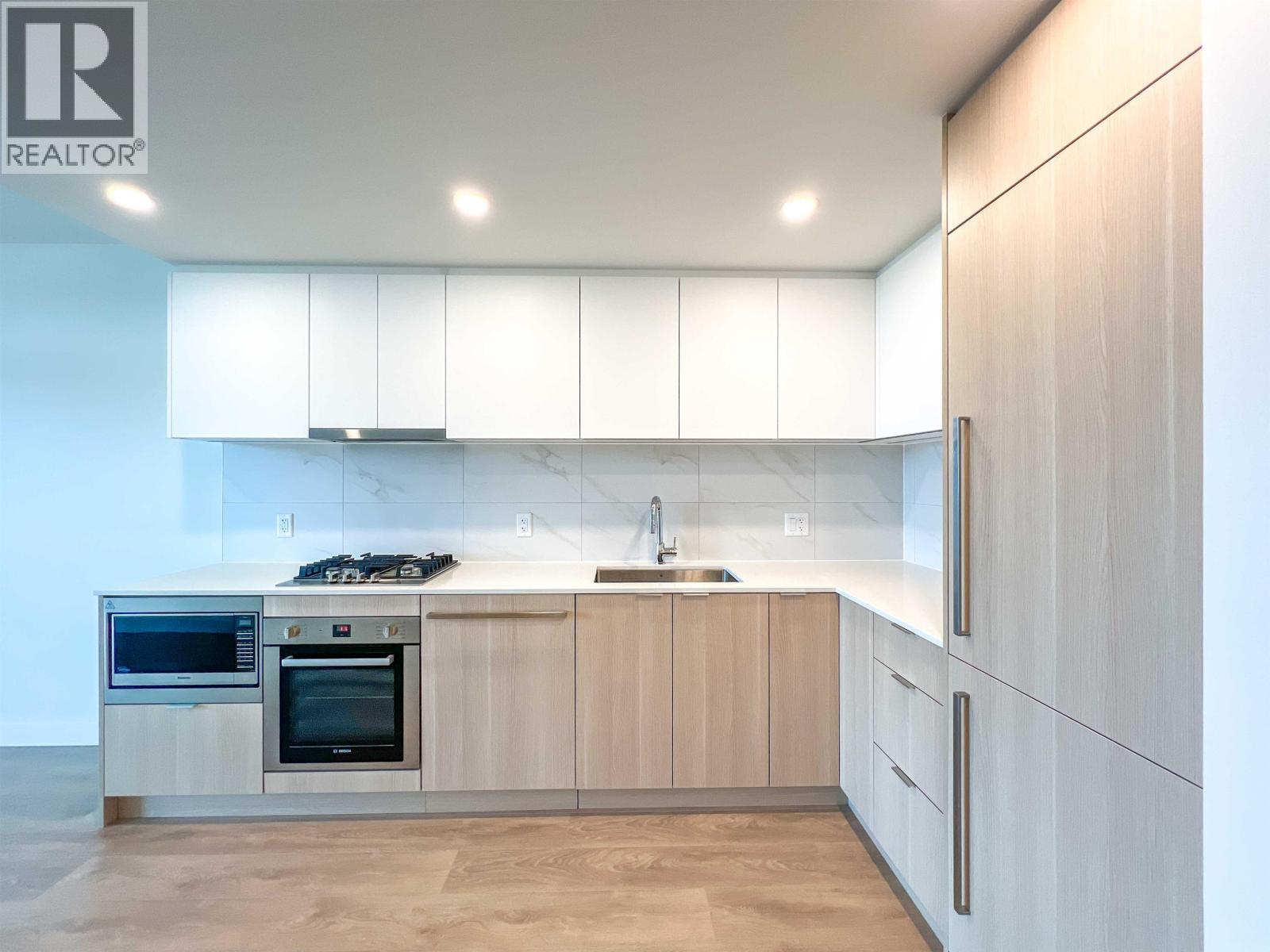 2208 308 ALDERSON AVENUE, Coquitlam