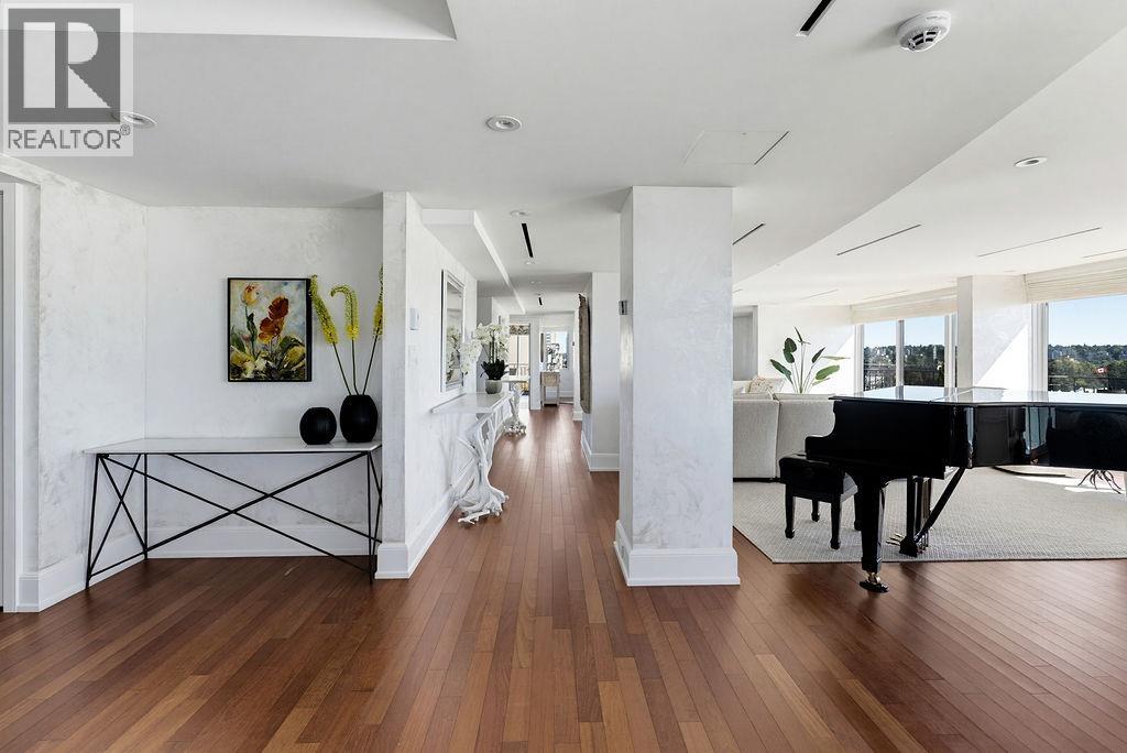 1301 1575 BEACH AVENUE, Vancouver